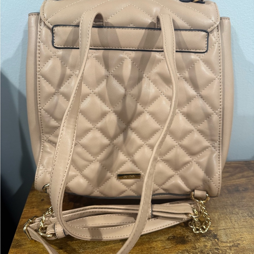 ALDO ✨ backpack - Picture 2 of 5